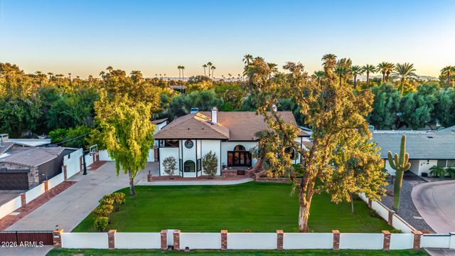 1131 W LAWRENCE Lane, Phoenix, AZ 85021