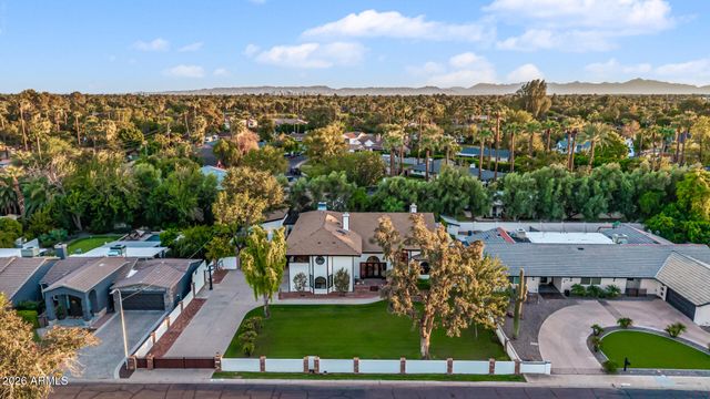 1131 W LAWRENCE Lane, Phoenix, AZ 85021