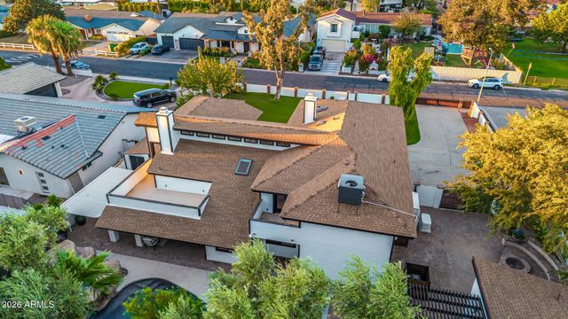1131 W LAWRENCE Lane, Phoenix, AZ 85021