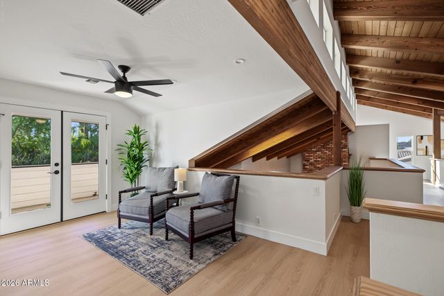 1131 W LAWRENCE Lane, Phoenix, AZ 85021