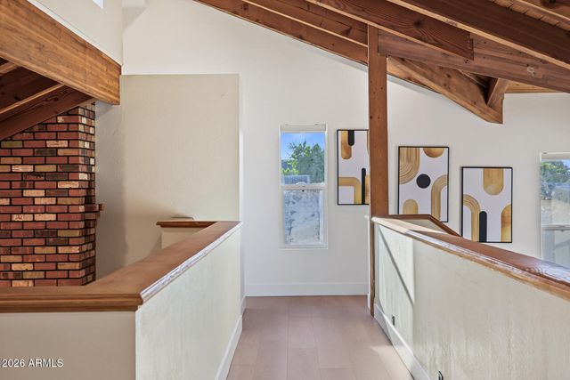 1131 W LAWRENCE Lane, Phoenix, AZ 85021