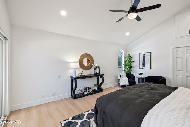 1131 W LAWRENCE Lane, Phoenix, AZ 85021