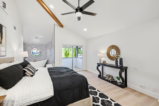 1131 W LAWRENCE Lane, Phoenix, AZ 85021