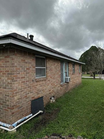 7351 Walker Street, Houston, TX 77011