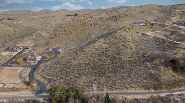 7451 N Pierce Park Ln, Boise, ID 83714
