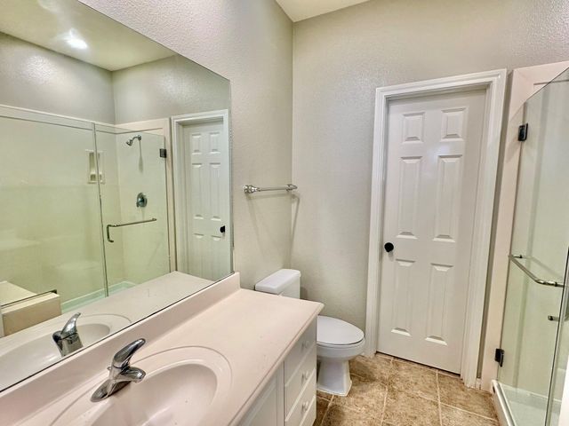 107 E Mirror Ridge Circle, The Woodlands, TX 77382