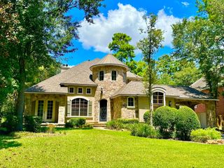 107 E Mirror Ridge Circle, The Woodlands, TX 77382