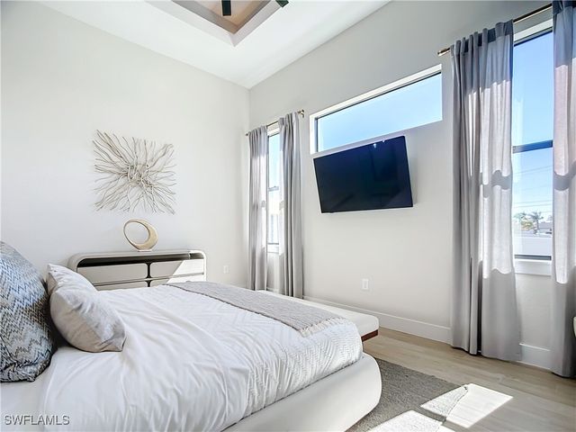 4217 NW 20th ST, Cape Coral, FL 33993