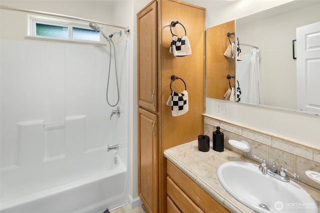 38376 SE Cedar Street, Snoqualmie, WA 98065