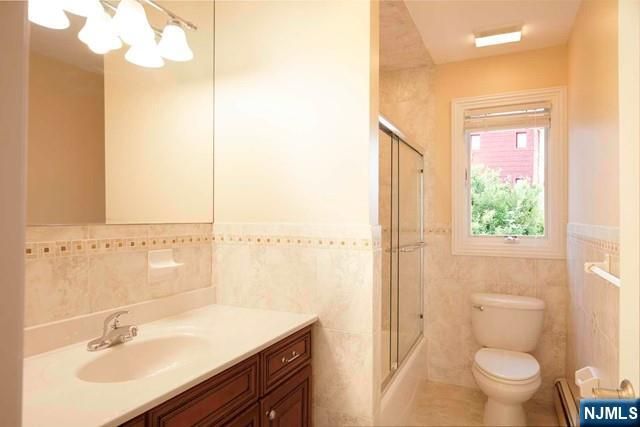 153 Old Palisade Road, Fort Lee, NJ 07024