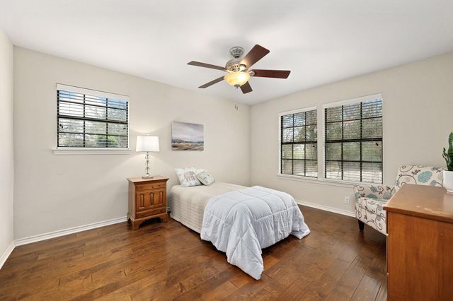 907 Vanguard ST, Lakeway, TX 78734