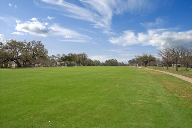 907 Vanguard ST, Lakeway, TX 78734