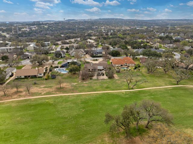 907 Vanguard ST, Lakeway, TX 78734