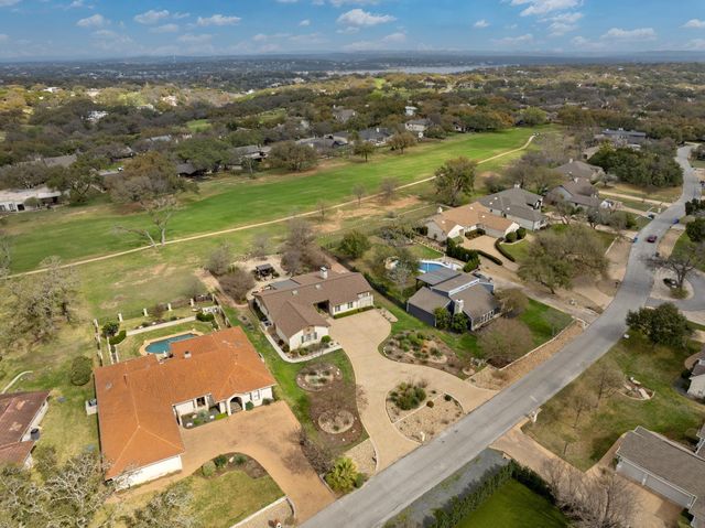 907 Vanguard ST, Lakeway, TX 78734