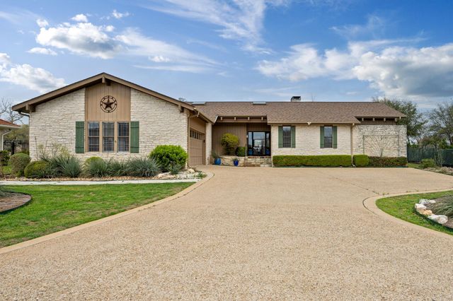 907 Vanguard ST, Lakeway, TX 78734