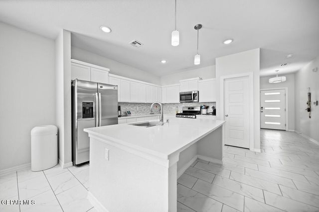 13409 Emerald Copper, Horizon City, TX 79928