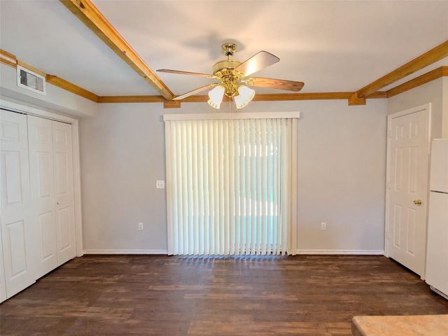 24015 Strong Pine Drive Drive B, Houston, TX 77336