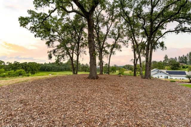 23664 Landon Evan Ln, Auburn, CA 95602