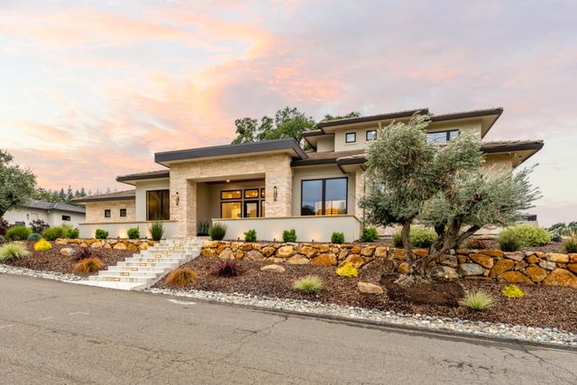 23664 Landon Evan Ln, Auburn, CA 95602