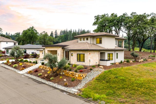 23664 Landon Evan Ln, Auburn, CA 95602
