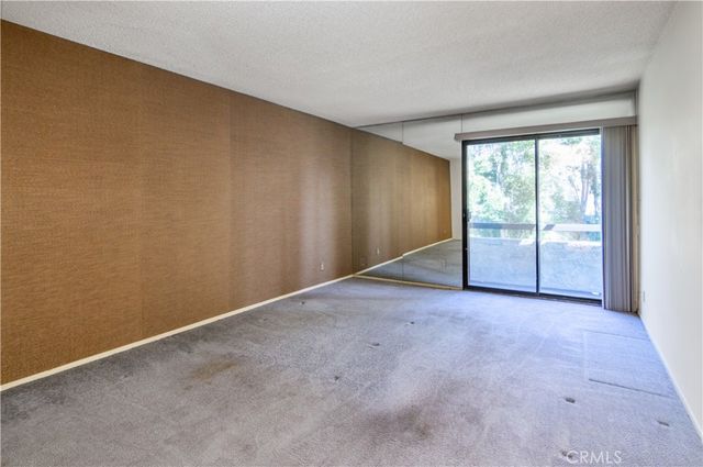 13203 Vanowen Street 8, North Hollywood, CA 91605