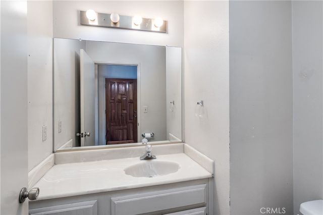 13203 Vanowen Street 8, North Hollywood, CA 91605