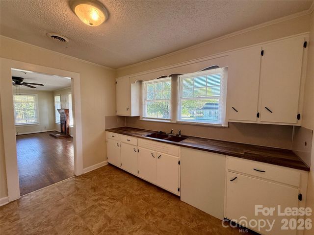 507 Turnersburg Highway, Statesville, NC 28625
