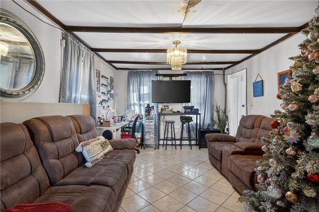 31 Sassafras Street, Providence, RI 02907