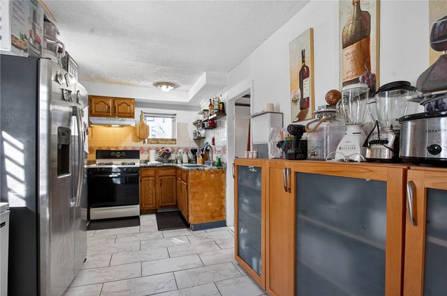 31 Sassafras Street, Providence, RI 02907