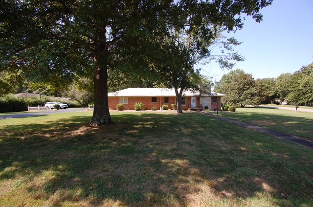 150 Maple Court, Paducah, KY 42003