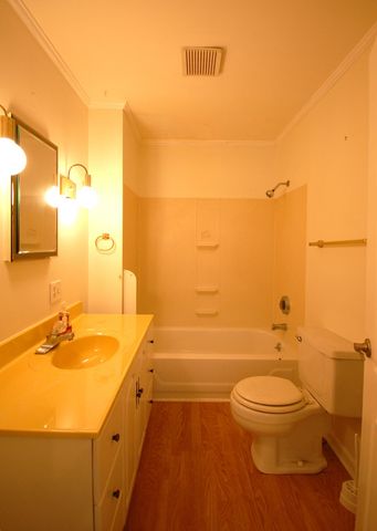 150 Maple Court, Paducah, KY 42003