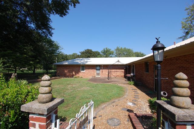 150 Maple Court, Paducah, KY 42003