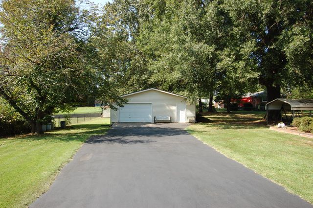 150 Maple Court, Paducah, KY 42003