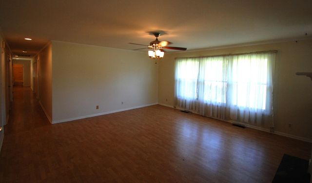 150 Maple Court, Paducah, KY 42003