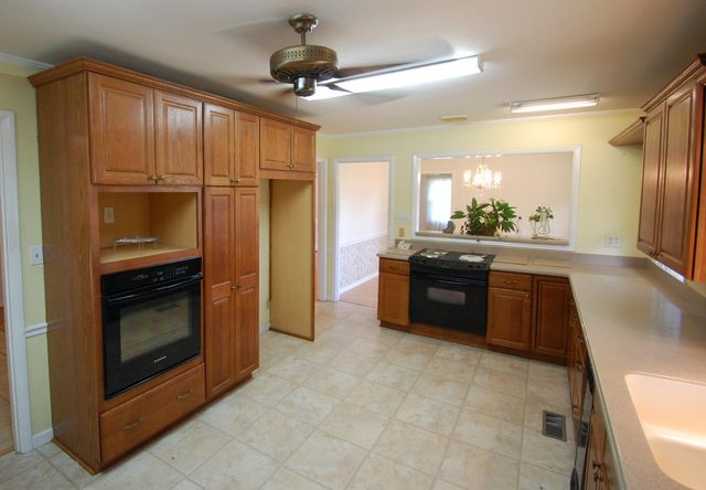 150 Maple Court, Paducah, KY 42003