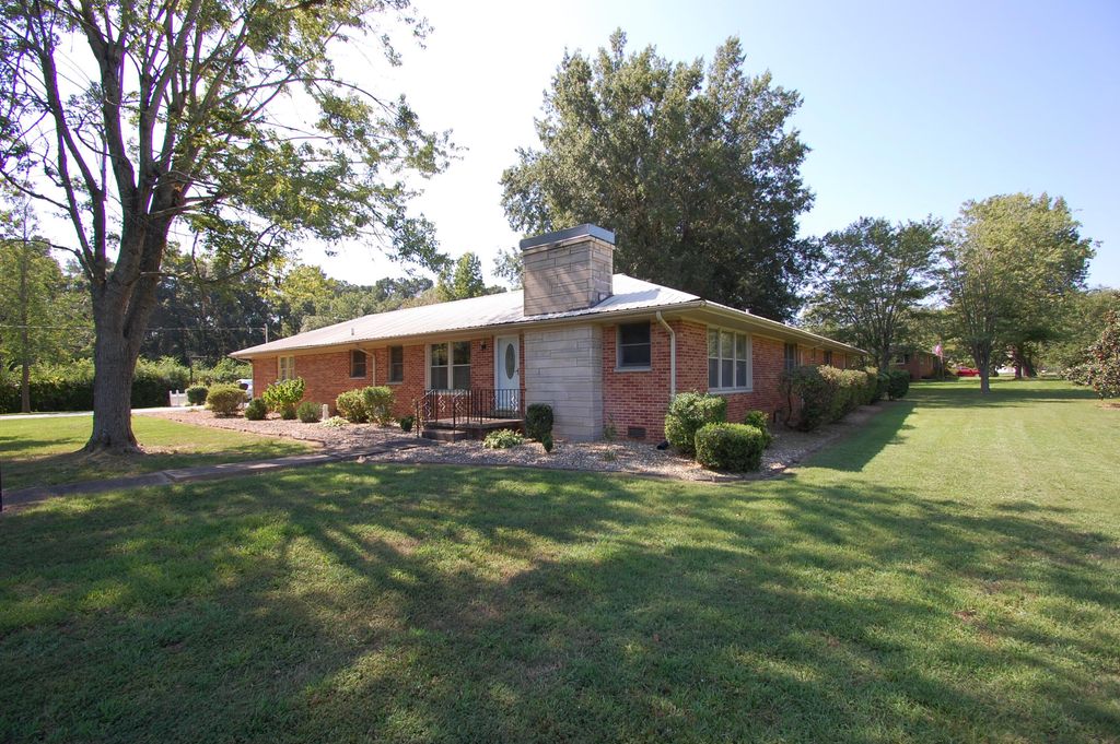 150 Maple Court, Paducah, KY 42003