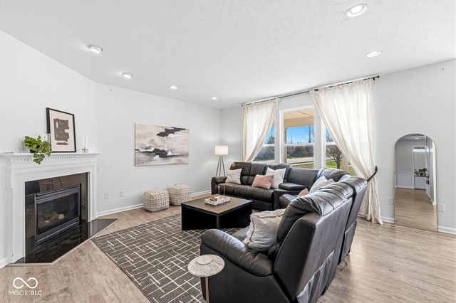 14933 W Black Wolf Run Drive, Carmel, IN 46033