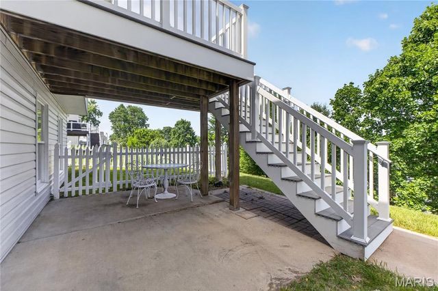 428 Quiet Field Drive, St Peters, MO 63376