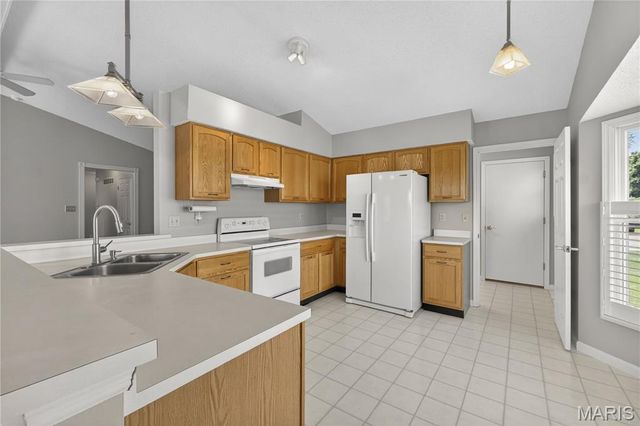 428 Quiet Field Drive, St Peters, MO 63376