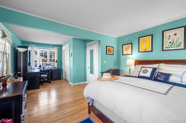 85 Fairview Avenue, Bayport, NY 11705