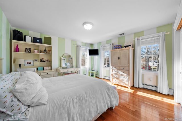 85 Fairview Avenue, Bayport, NY 11705