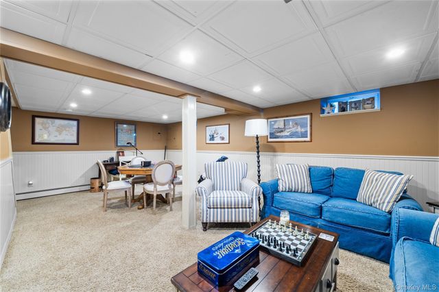 85 Fairview Avenue, Bayport, NY 11705