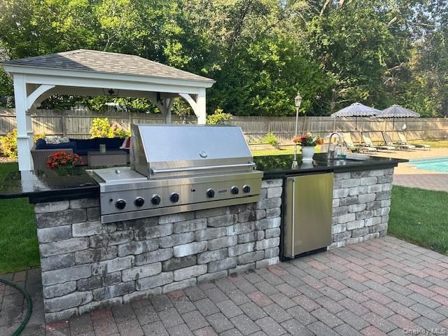 85 Fairview Avenue, Bayport, NY 11705