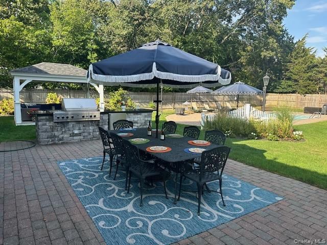 85 Fairview Avenue, Bayport, NY 11705