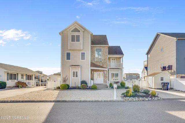 3451 Lisbon Avenue E, Toms River, NJ 08753