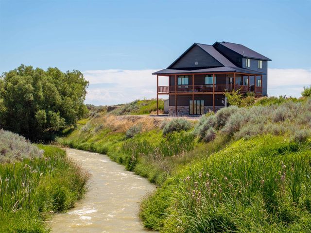 981 Road 18, Powell, WY 82435