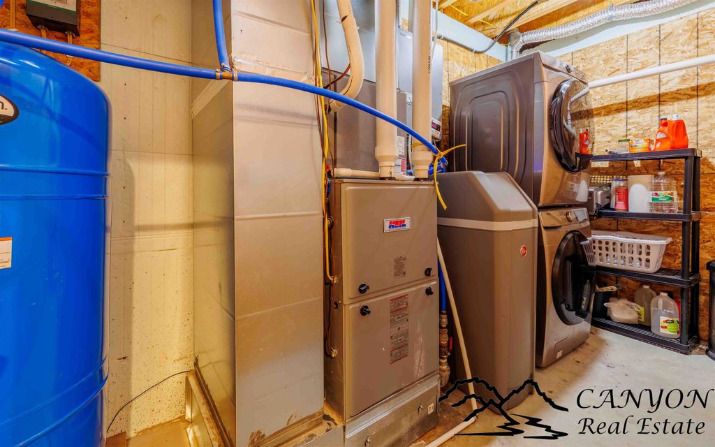 981 Road 18, Powell, WY 82435 photo 37