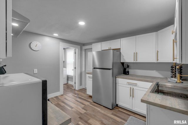 1011 19TH Avenue, Moline, IL 61265