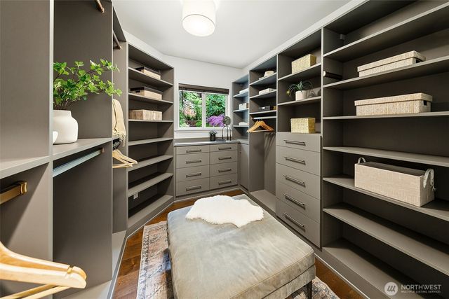 4927 50th Avenue S, Seattle, WA 98118