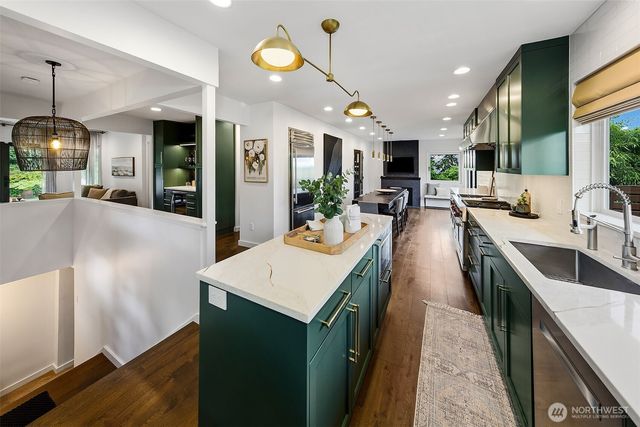 4927 50th Avenue S, Seattle, WA 98118